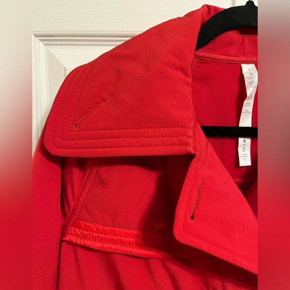 Lululemon Red Jacket ladies size 6 - Picture 3 of 8